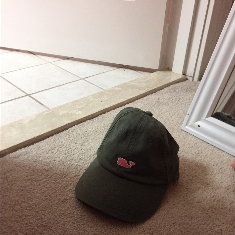 Vineyard Vines Hat
